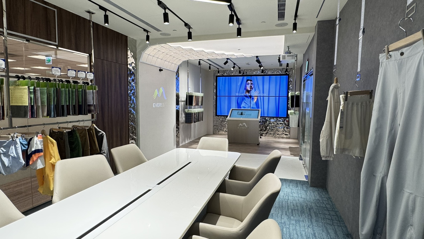 宏遠興業 辦公室及Showroom裝修工程